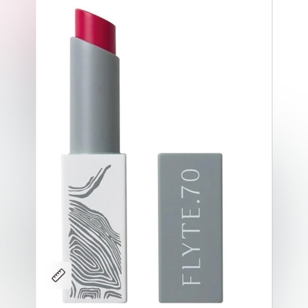 Flyte 70 Lip Blur